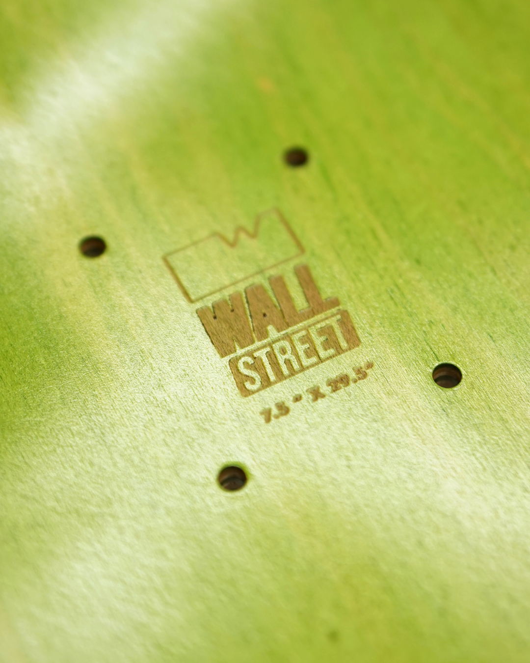 Wallstreet Board - Lion - 7.5"