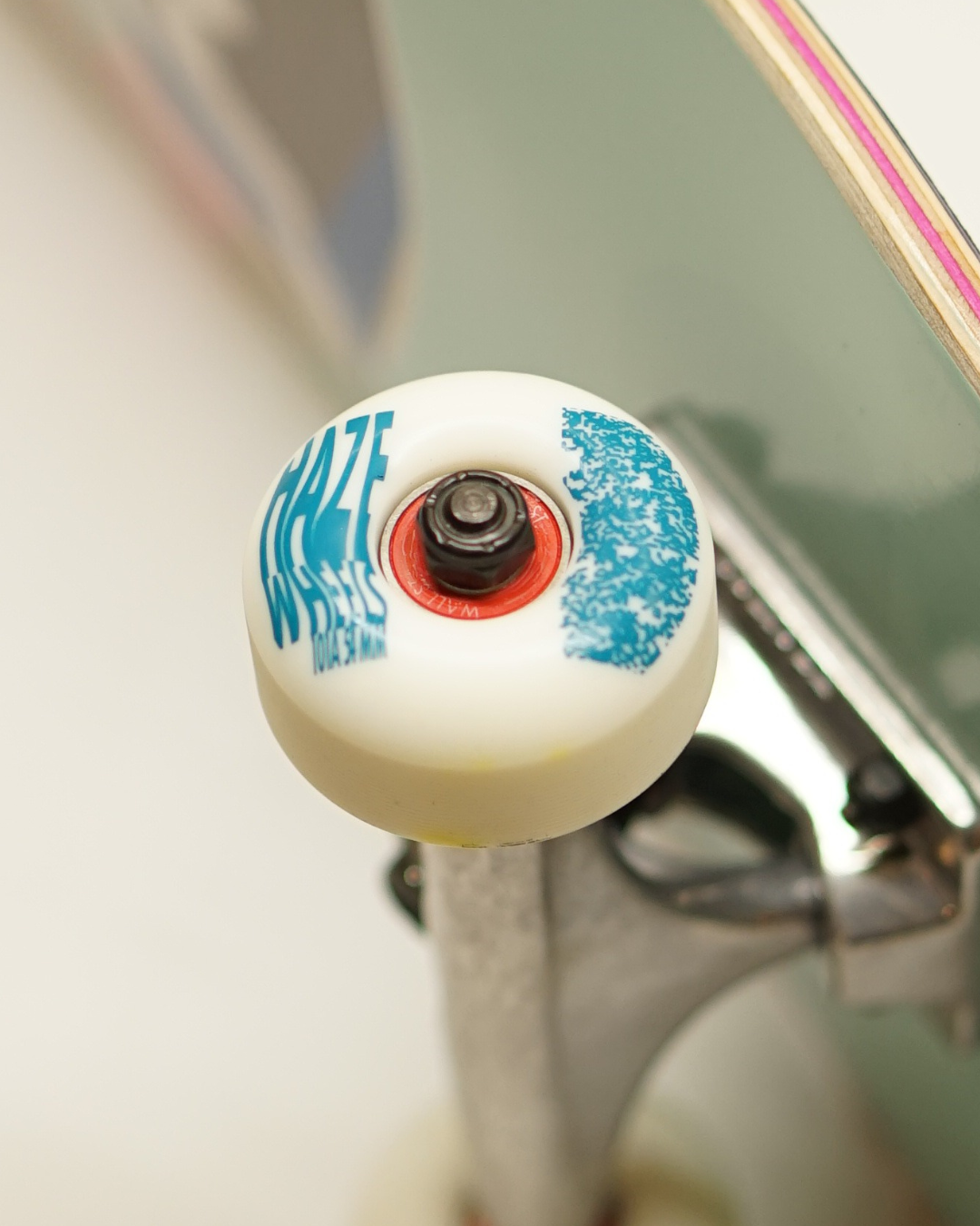 Santa Cruz Complete - Delta Birch - 8.125"