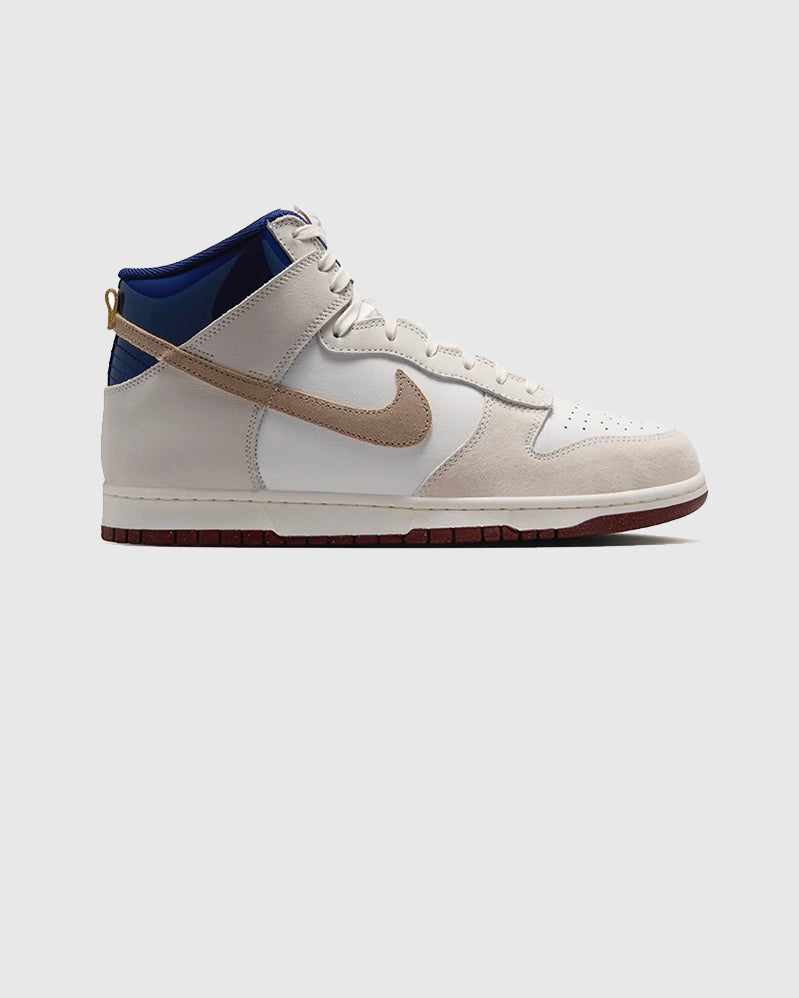 Nike SB - Dunk Hi x Beyond