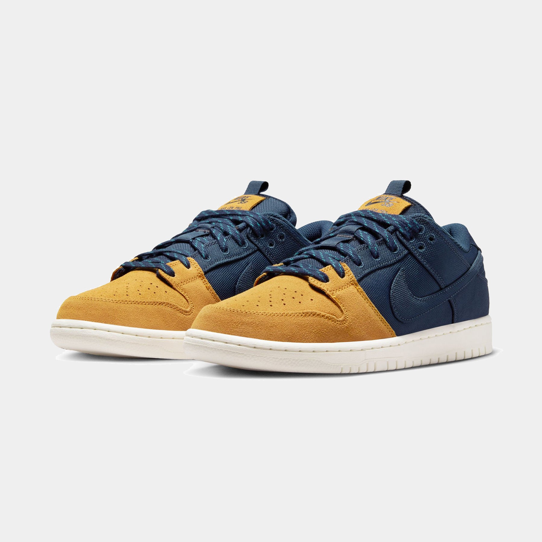 Nike SB - Dunk Low PRM - Midnight Navy / Desert Ochre