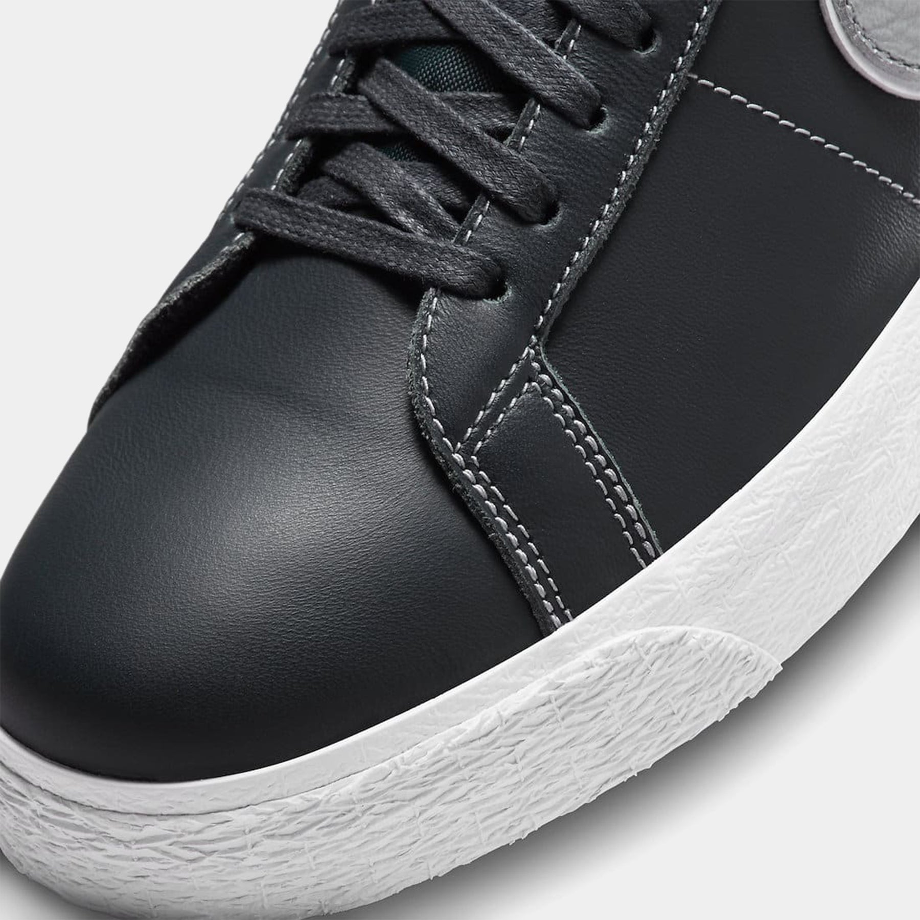 Nike SB - Blazer Mid x Mason Silva - Black/Blue