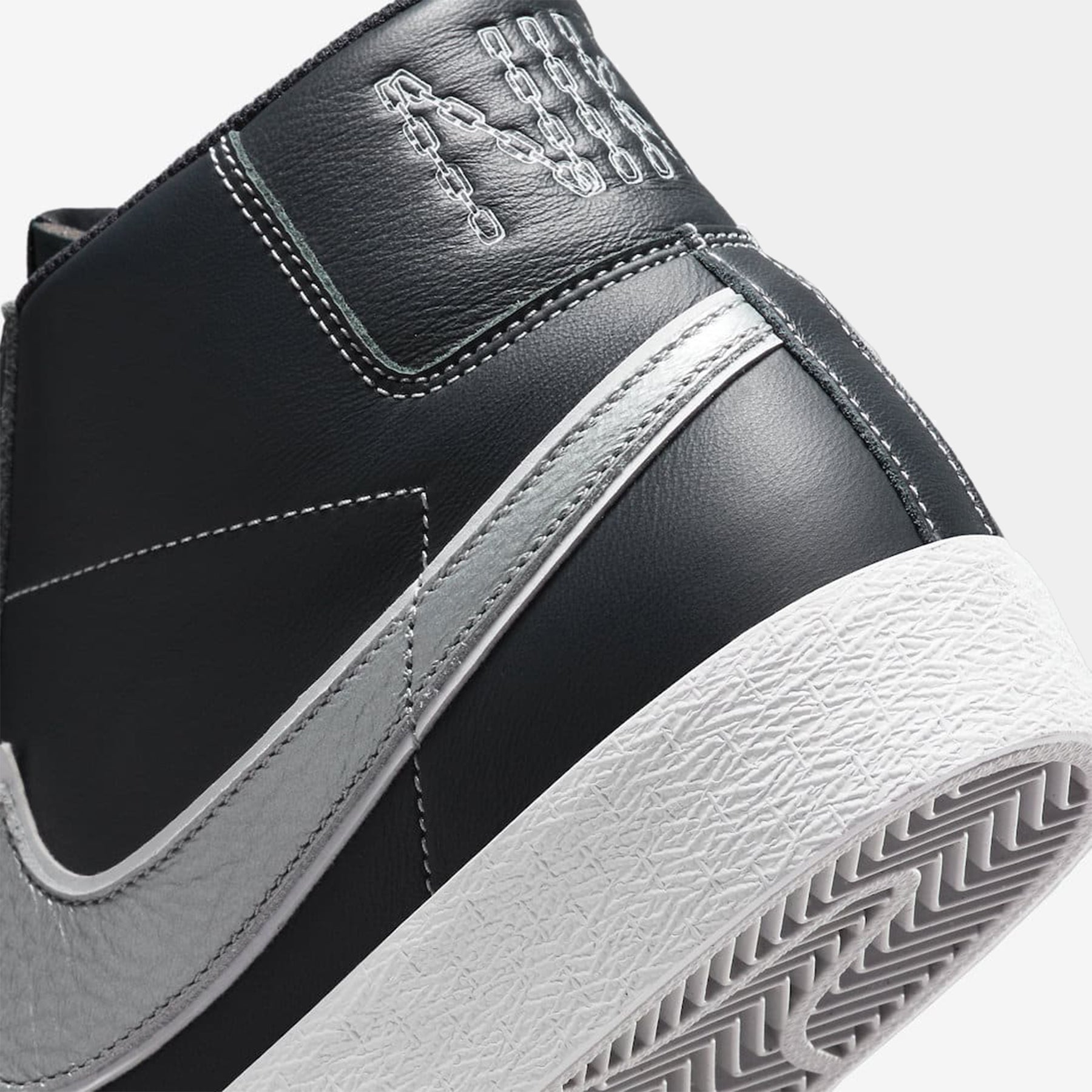 Nike SB - Blazer Mid x Mason Silva - Black/Blue