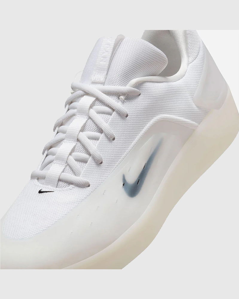 Nike SB - Nyjah 4 - White/Black