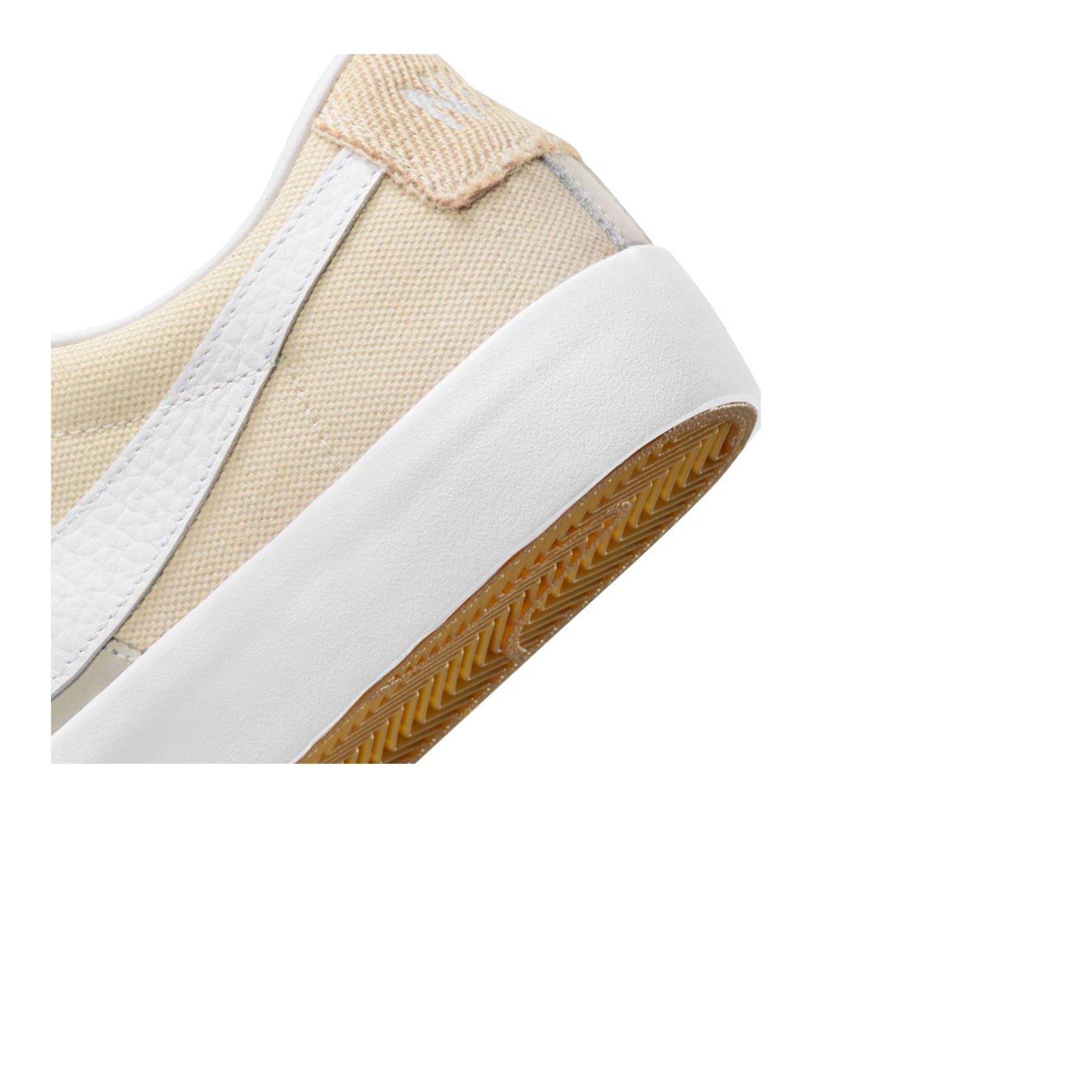 Nike SB - Blazer Low Pro GT ISO