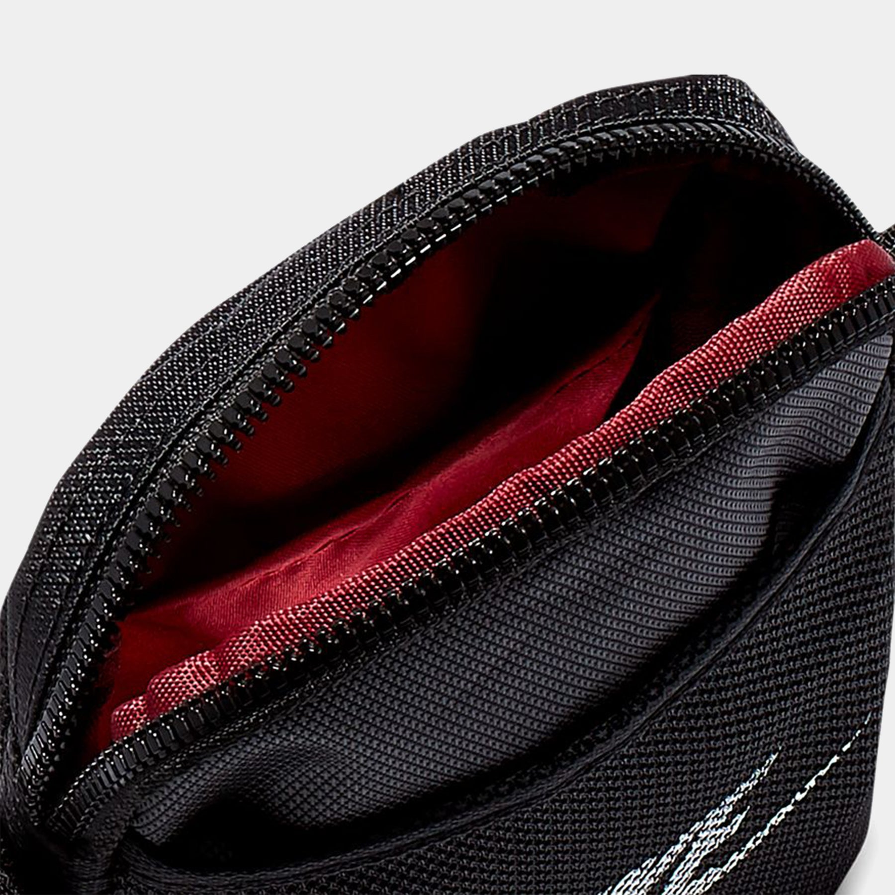 Nike Heritage Sacoche - S Crossbody - Black/White