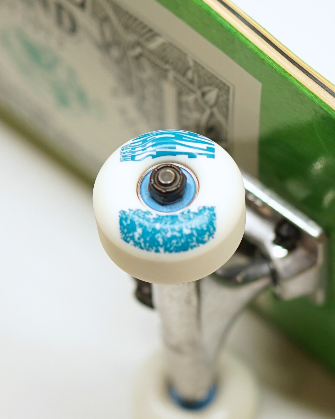 Santa Cruz Complete - Dollar Hand - 8.25&quot;