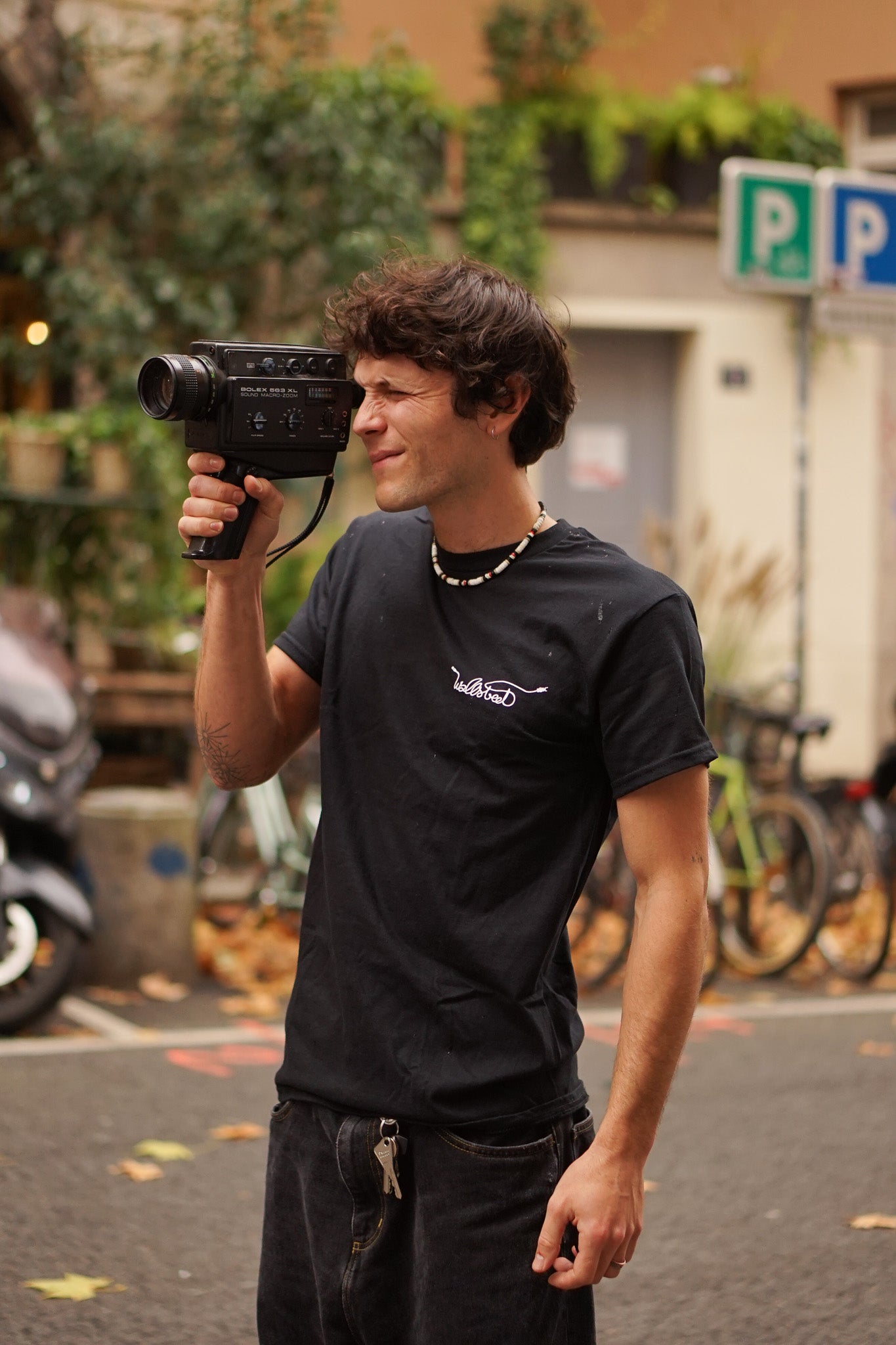 Wallstreet Tee - Fish Eye - Black