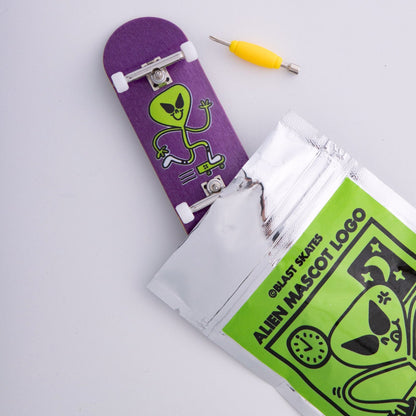 Blast Fingerskate - Alien Mascot