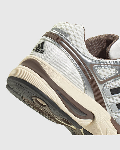 Adidas - Control 5 - Cloud White/Core Black/Core White