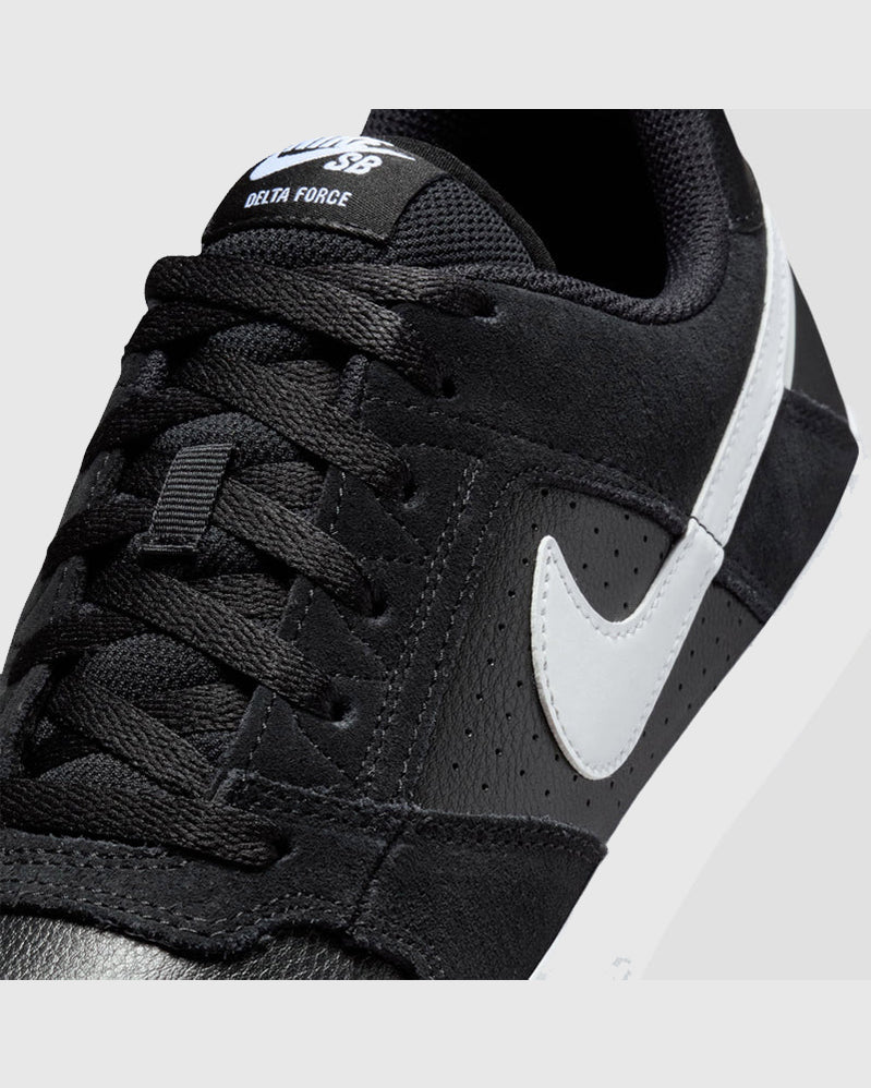 Nike SB Shoes - Delta Force Vulc - Black / White