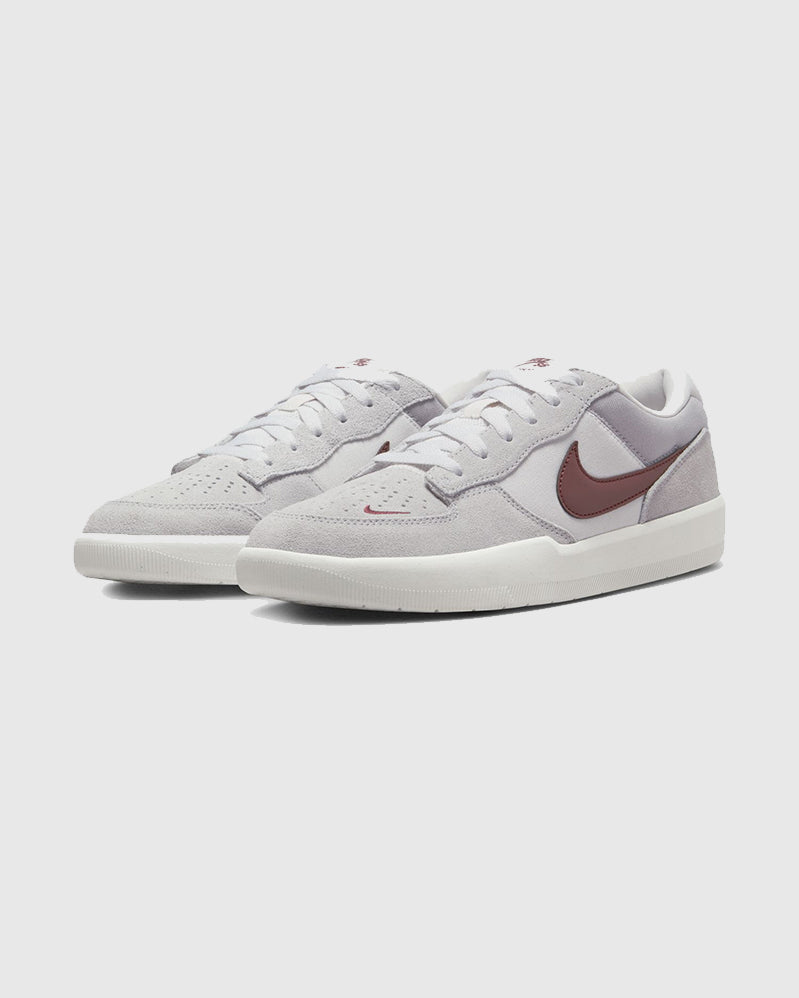 Nike SB force 58 platinium tint dark red