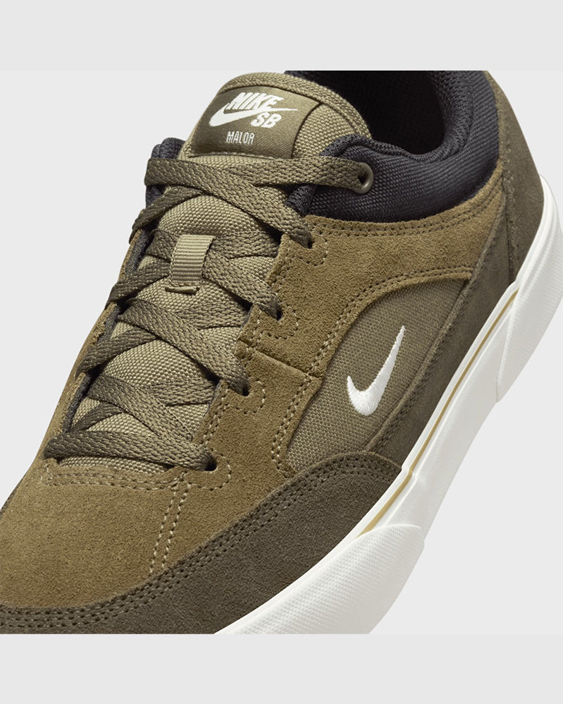 Nike SB - Malory - Olive / Sail