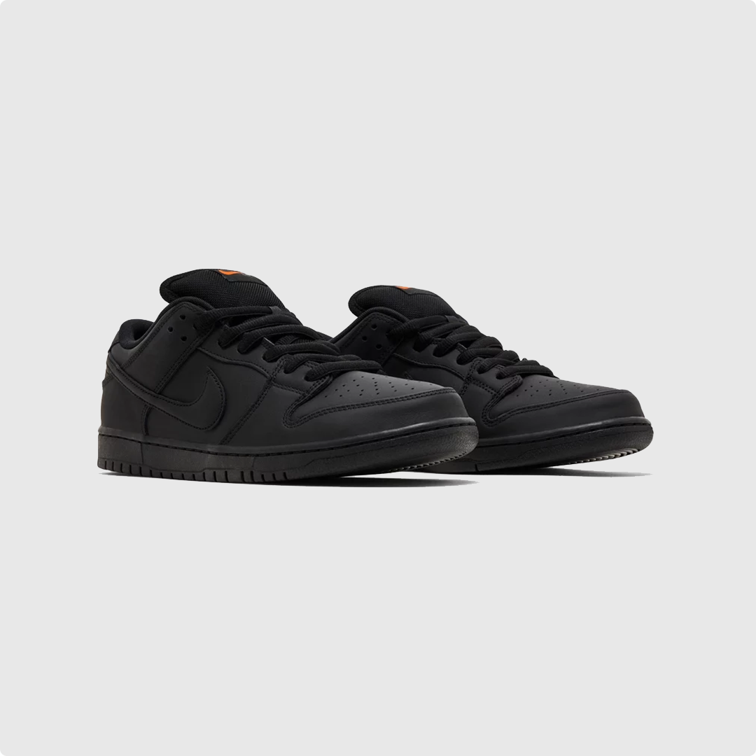 Nike SB - Dunk Low Pro - Black / Black