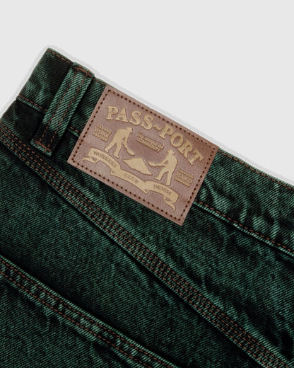 Pass-port Short - Workers Club - Dark Green